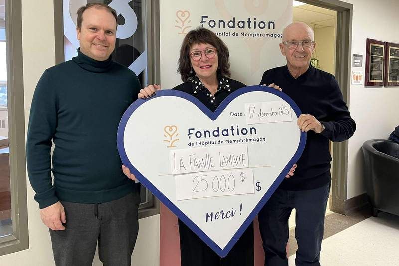 Un don de 25 000 $ à l’Hôpital de Memphrémagog